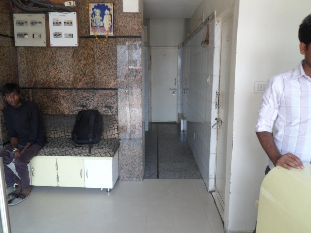 Hotel Atithi Ahmedabad Luaran gambar